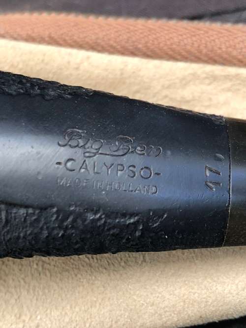 WOW !!!! STUNNING VINTAGE BIG BEN CALYPSO CARVED PIPE IN THE ORIGINAL POUCH