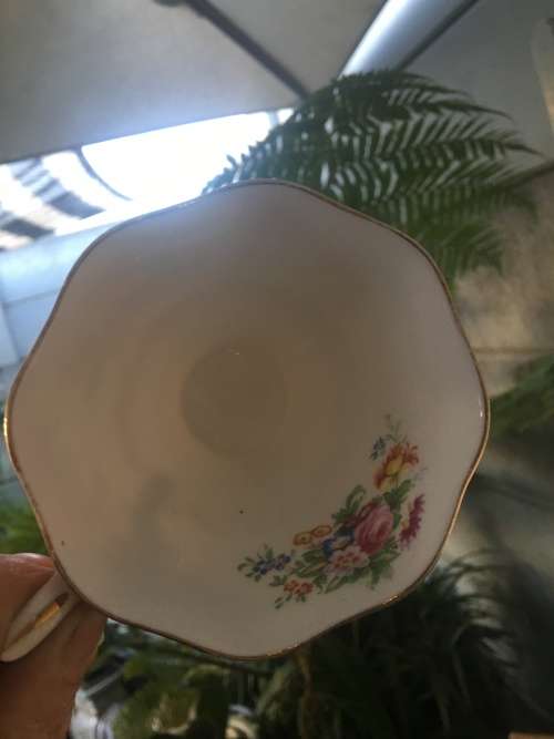 Ultra Rare c1939 Reg:832881 Royal Albert "CANTERBURY" Red Floral & Gold Gilt Tea Trio