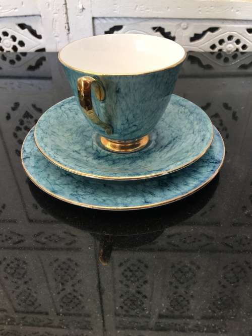 Wow!!! Collectors Rare  c1950s  Royal Albert Gossamer,Blue & Gold Gilt, Smooth Shape. Std Size.