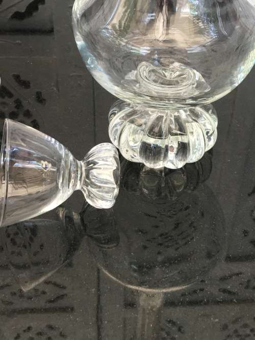 Beautiful Vintage Bubble Footed Glass Sherry Decanter & 3 matching shot glasses.