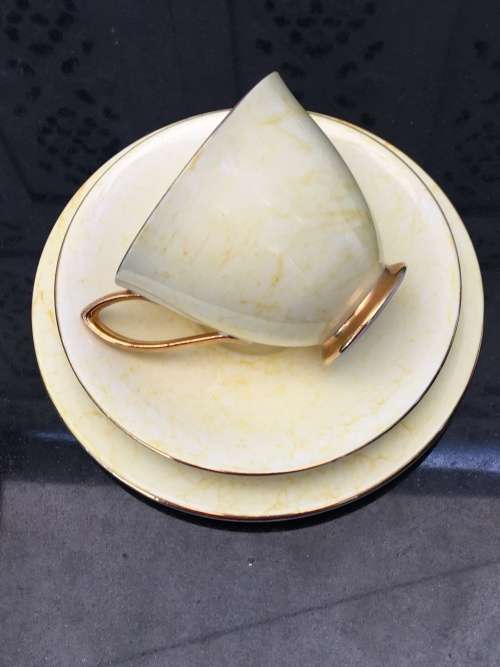 Wow!!! Collectors Rare  c1950s  Royal Albert Gossamer,Yellow & Gold Gilt, Smooth Shape. Std Size.