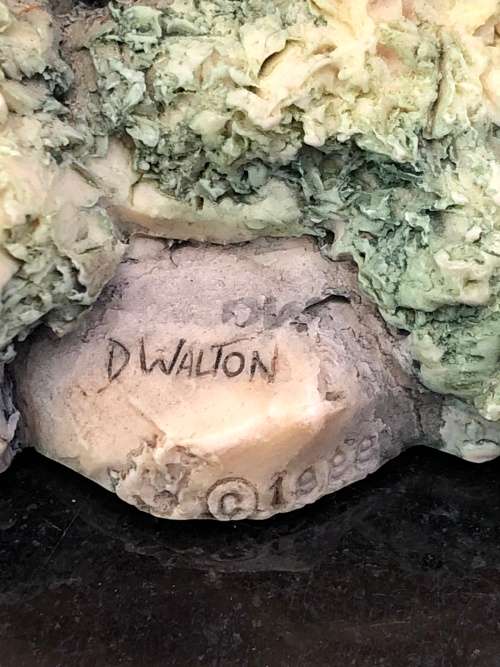 WOW !!! FANTASTIC RESIN CARVED AND HAND PAINTED SCULPTURE BY DAVID WALTON - SIGNED AND DATED 1988