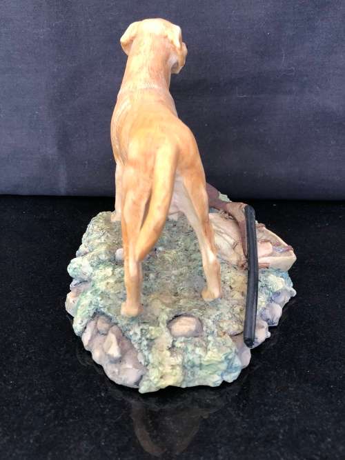 WOW !!! FANTASTIC RESIN CARVED AND HAND PAINTED SCULPTURE BY DAVID WALTON - SIGNED AND DATED 1988