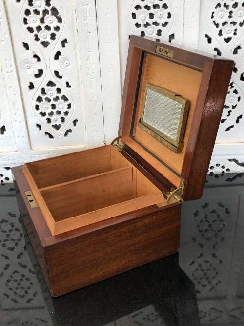 WOW !!! FANTASTIC ANTIQUE MAHOGANY CIGAR HUMIDOR INCLUDING A SOLINGEN CIGAR CUTTER