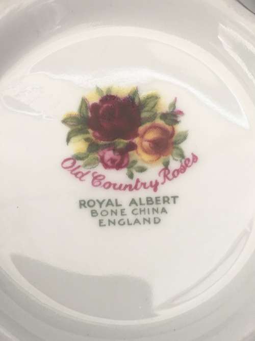 Collectors 1962 Royal Albert "Old Country Roses" Porcelain Open Sugar Pot. Mint Condition. 1Lt