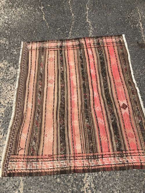 WOW !!! STUNNING PURE WOOL HAND KNOTTED VINTAGE SOUMAK PERSIAN CARPET 1530 X 1230mm