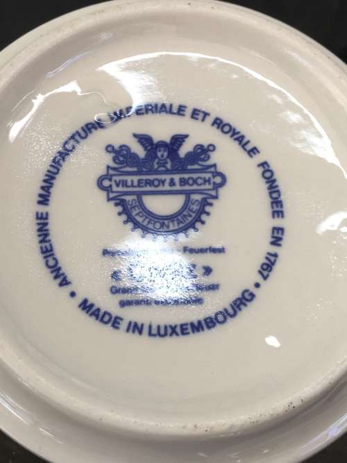 Stunning Vintage Discontinued Villeroy & Boch "Cadiz" Jumbo Cup Size Tea Set For 2