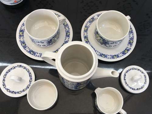 Stunning Vintage Discontinued Villeroy & Boch "Cadiz" Jumbo Cup Size Tea Set For 2