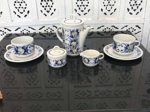 Stunning Vintage Discontinued Villeroy & Boch "Cadiz" Jumbo Cup Size Tea Set For 2