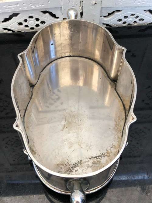 WOW !!! LARGE VINTAGE FOOTED SILVER PLATED TWIN HANDLED PLANTER - UNMARKED