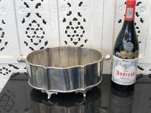 WOW !!! LARGE VINTAGE FOOTED SILVER PLATED TWIN HANDLED PLANTER - UNMARKED