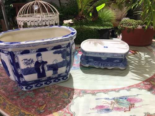 Rare Chinese Qianlong Marked Oval Hand Painted Blue Porcelain Plant Stand on Porcelain Base.