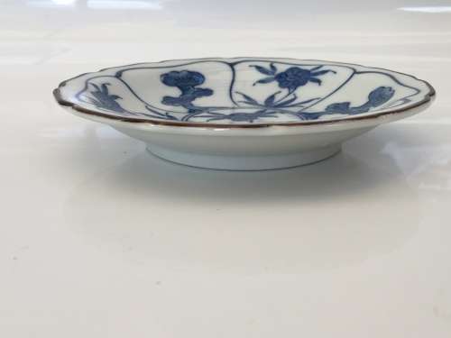 Vintage Japanese Mino-Yaki- Signed  12 cm Dish Traditional Hand Made & Painted Porcelain