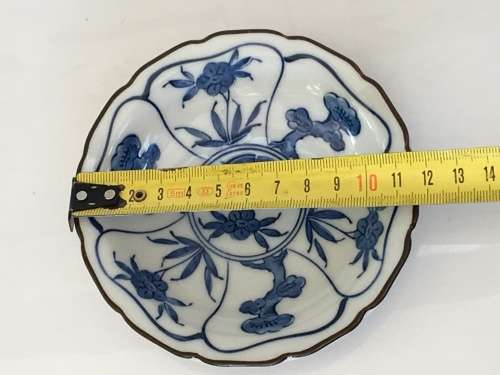 Vintage Japanese Mino-Yaki- Signed  12 cm Dish Traditional Hand Made & Painted Porcelain