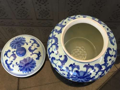 Majestic Large Blue Chinese Lidded Dish Hand Painted Underglaze Blue Ming Style. Good Quality Art.