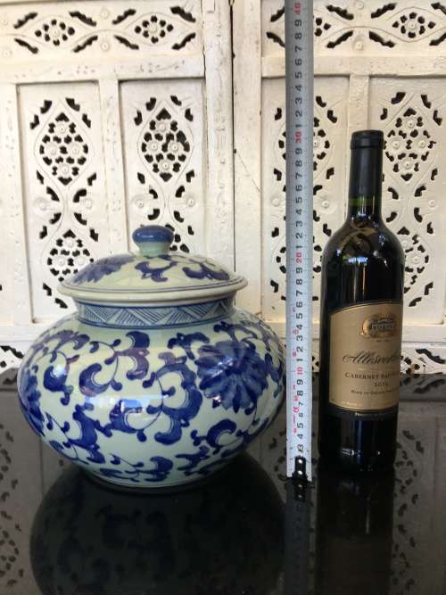 Majestic Large Blue Chinese Lidded Dish Hand Painted Underglaze Blue Ming Style. Good Quality Art.