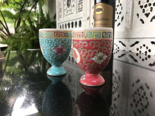 Vintage Hand Painted Red Enamel Zhongguo Jingdezhen Chinese Porcelain Egg Cups x 2