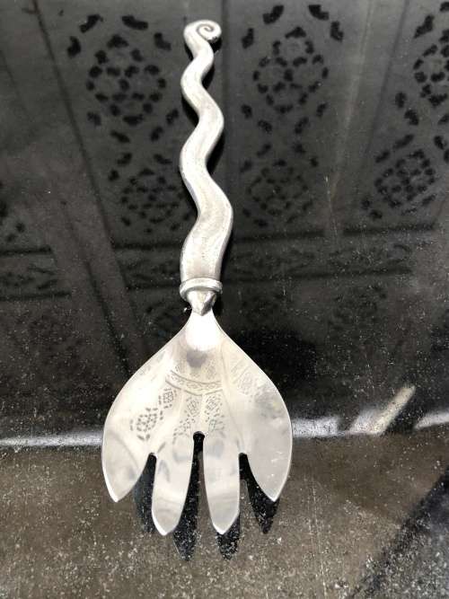 WOW !!! VINTAGE CARROL BOYES PEWTER SALAD SERVERS - WAVE PATTERN