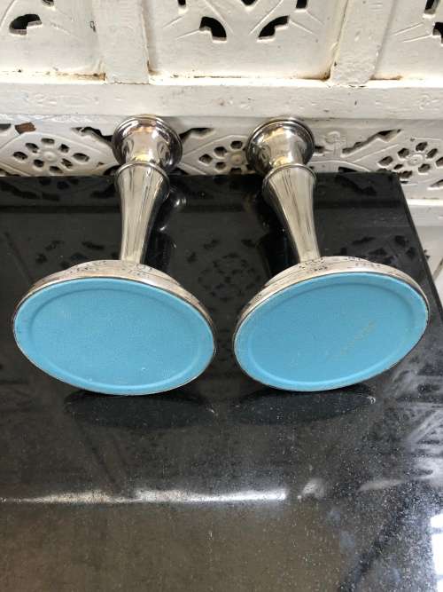WOW !!! STUNNING PAIR OF VINTAGE SILVER PLATED CANDLESTICKS - IN EXCELLENT CONDITION
