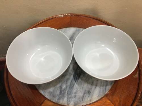 2 x Lovely Vintage Chinese Jingdezhen Yellow Ground Enamel Hand Painted Porcelain Bowls