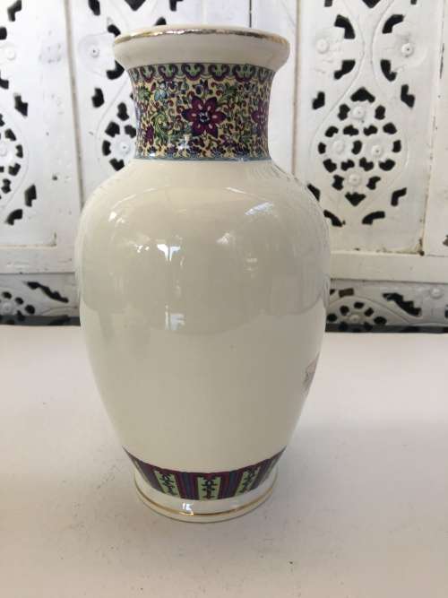 A Delightful Chinese Marked 20cm Baluster Vase Ladies in the Palace Gardens