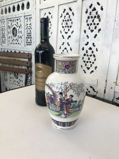 A Delightful Chinese Marked 20cm Baluster Vase Ladies in the Palace Gardens