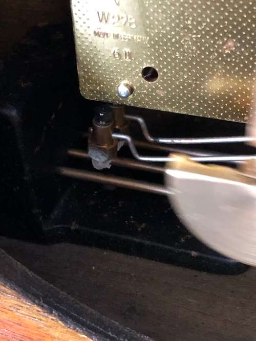 WOW !! GORGEOUS JUNGHANS VINTAGE WOODEN CASED MANTLE CLOCK WORKING 100% WITH THE KEY