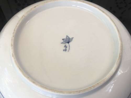 Beautiful Old Japanese Toho Minoyaki Blue Ground Hand Painted under high Gloss Scalloped Salad Bowl