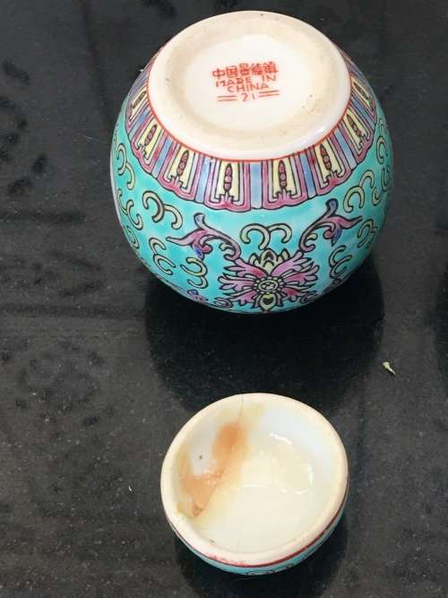 lot 1960's Zhongguo Jingdezhen Porcelain 2 small Ginger Jars  Green Base Enamel Hand Painted .....