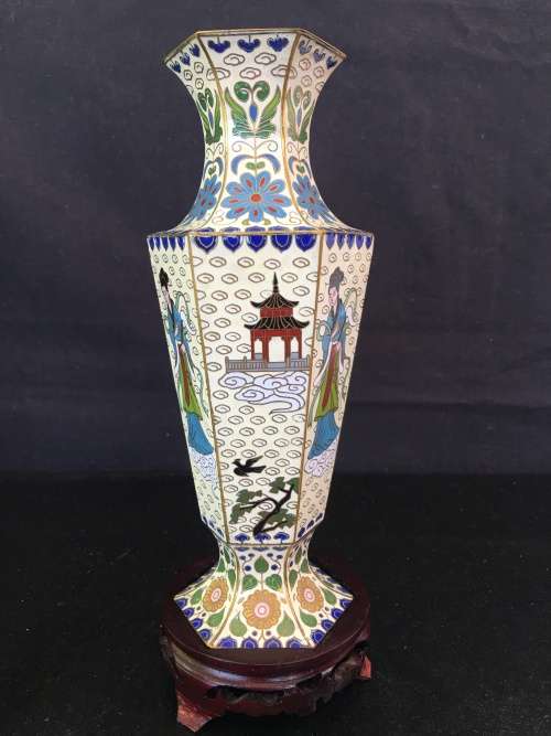 Beautiful Antique Chinese Cloisonne Vase Depicting Guanyin The Goddess of Mercy