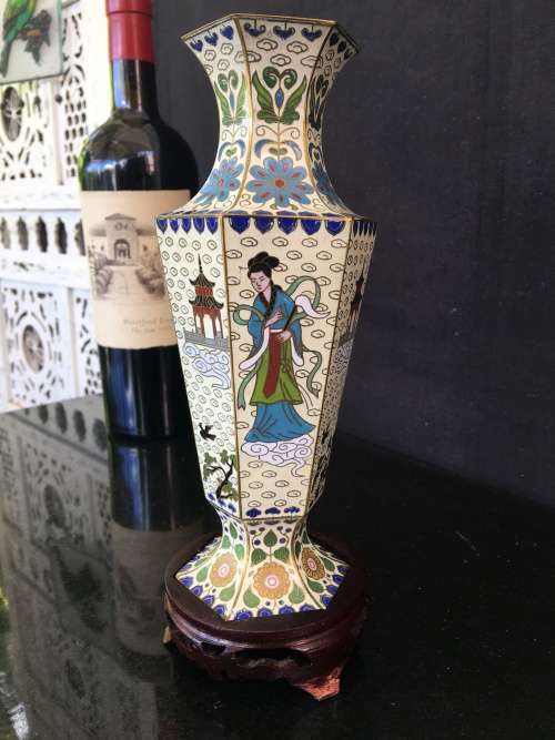 Beautiful Antique Chinese Cloisonne Vase Depicting Guanyin The Goddess of Mercy