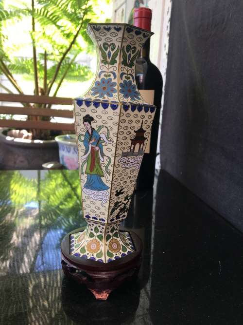 Beautiful Antique Chinese Cloisonne Vase Depicting Guanyin The Goddess of Mercy