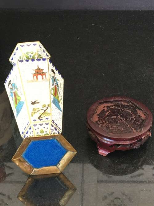 Beautiful Antique Chinese Cloisonne Vase Depicting Guanyin The Goddess of Mercy