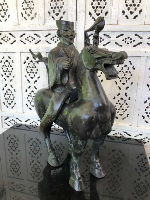 WOW !!! HUGE BRONZE SCULPTURE OF A CHINESE ARMED WARRIOR ON A TANG HORSE - VERY IMPRESSIVE PIECE