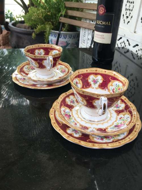 Delightful Lady Hamilton c1939-1945 Date Stamp Royal Albert Bone China England,Tea Trios