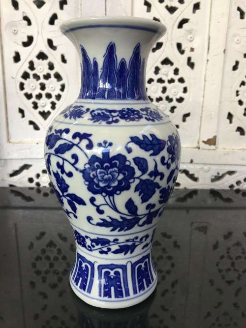 Beautiful Chinese Hand Painted Under Glaze Blue Ming Style 21 cm Vase with Old Markings