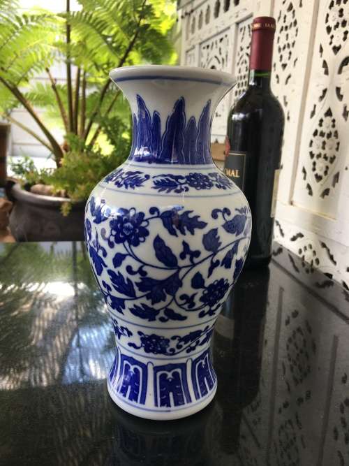 Beautiful Chinese Hand Painted Under Glaze Blue Ming Style 21 cm Vase with Old Markings