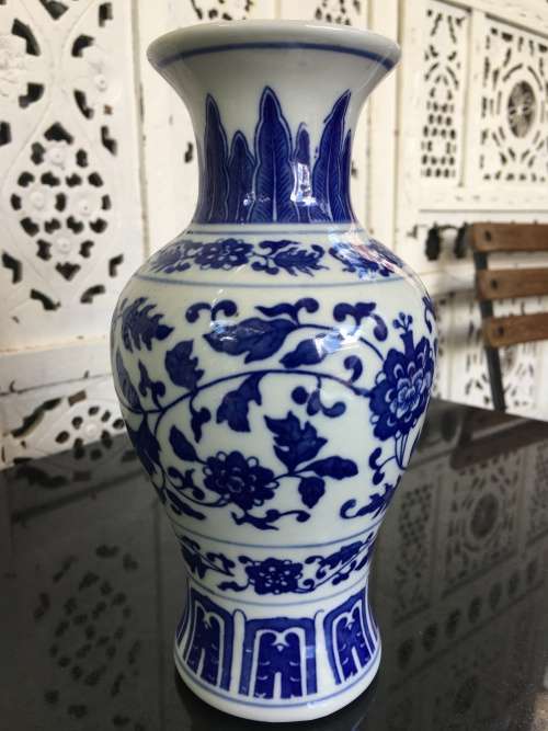 Beautiful Chinese Hand Painted Under Glaze Blue Ming Style 21 cm Vase with Old Markings