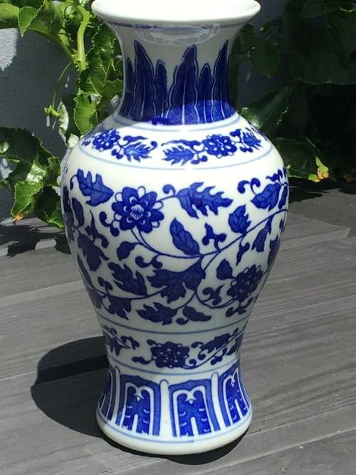 Beautiful Chinese Hand Painted Under Glaze Blue Ming Style 21 cm Vase with Old Markings