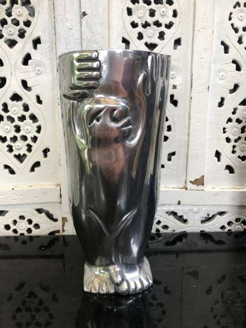 WOW !!! VINTAGE CARROL BOYES SUMO VASE - VALUE R2100.00 - EXCELLENT CONDITION