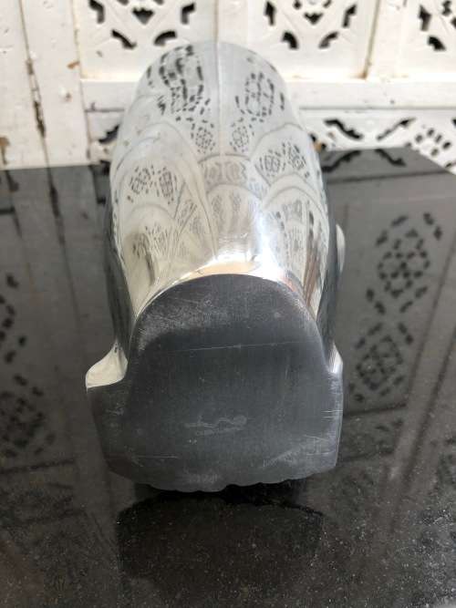 WOW !!! VINTAGE CARROL BOYES SUMO VASE - VALUE R2100.00 - EXCELLENT CONDITION