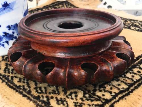 Museum Quality Antique Qing Dynasty c1916 Kangxi Nian Mark Chinese Brush Pot on Wood Stand.