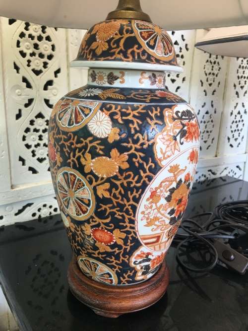 A Stunning old Majestic Qianlong Marked Chinese Imari Temple Jar Lamp on Stand. Thick Enamel