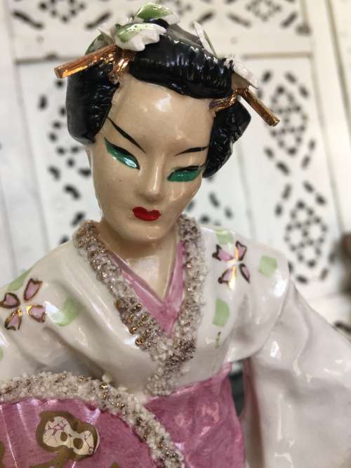 Beautiul Mid 1900s Porcelain Japanese Geisha Pink Kimono Asian Figurine By Kathi Urback