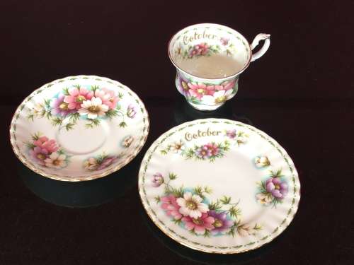 Royal Albert 1970s October - Flower of the Month Series "Cosmos " Tea Trio