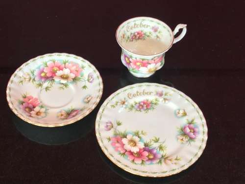 Royal Albert 1970s October - Flower of the Month Series "Cosmos " Tea Trio