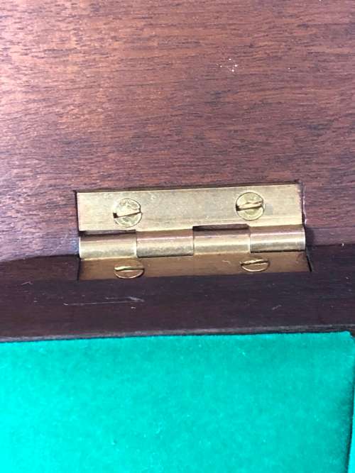 STUNNING FELT LINED EMBUIA BALL AND CLAW DOCUMENT , TRINKET OR JEWELRY KIST - NO KEY