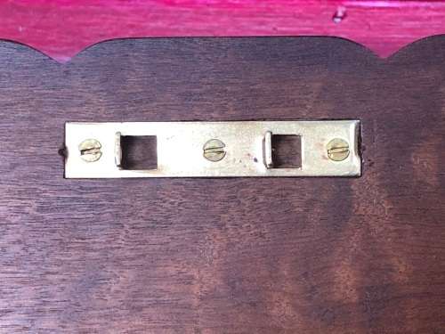 STUNNING FELT LINED EMBUIA BALL AND CLAW DOCUMENT , TRINKET OR JEWELRY KIST - NO KEY