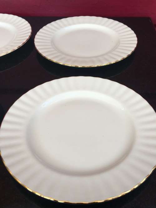 Set of 6 Classic Gold & White Val'd'Or Royal Albert Bone China England, Porcelain 20cm Plates