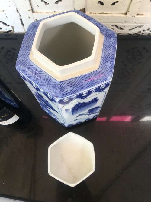 A Extra Large Chinese Blue & White Landscape & Floral Hand Painted U/G Storage Jar